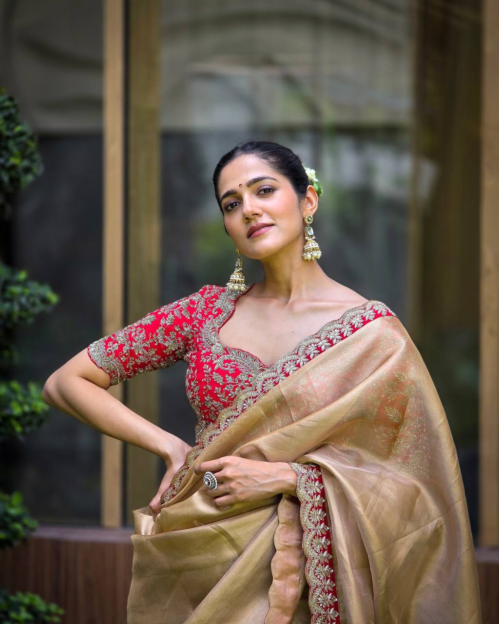 Golden Aura Elegance Stunning Champion Gold Designer Saree