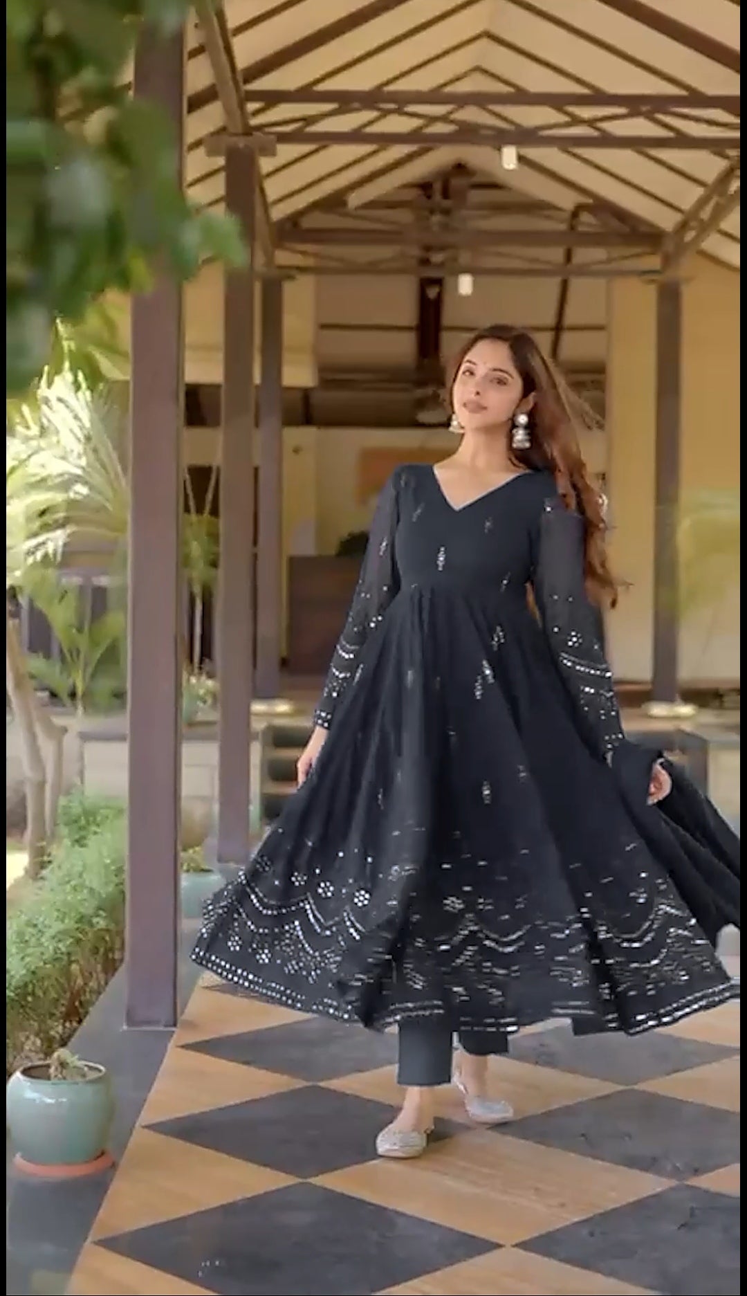 TRISHA WHISPERING BREEZE SUIT SET