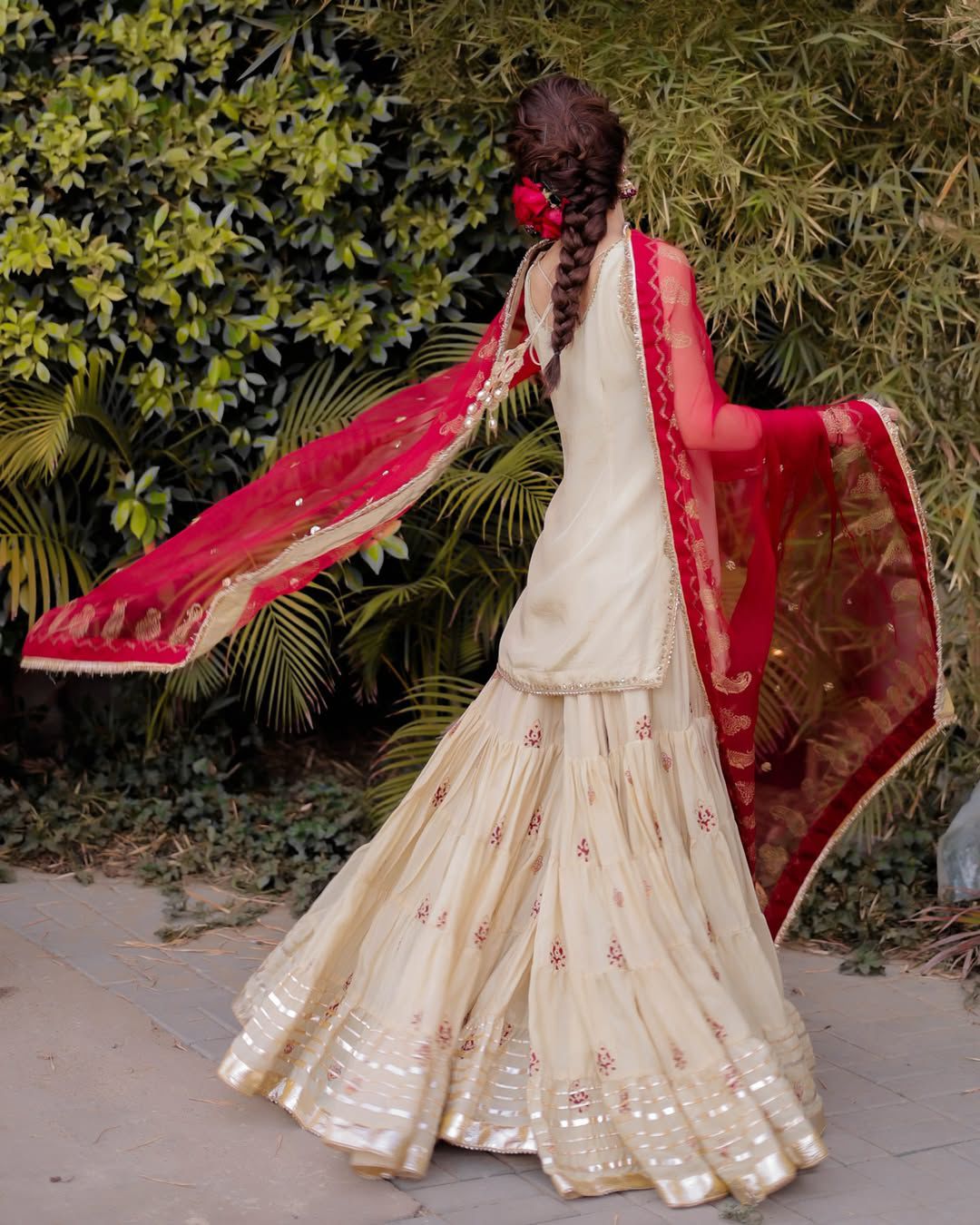 Mahira Designer And Elegance Three Piece Sarara Suit
