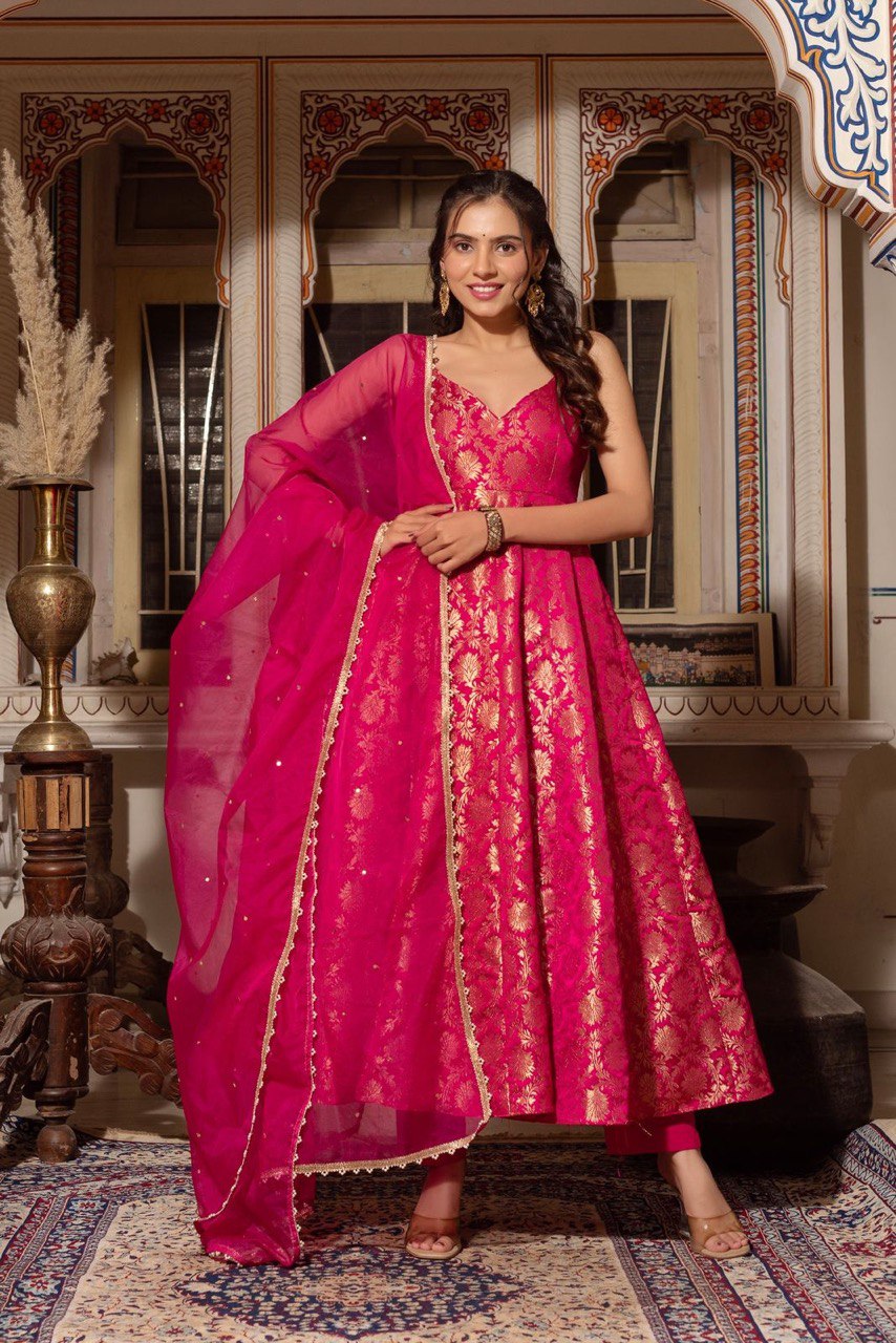 Timeless Sophistication The Heritage-Inspired Luxury Suit Set