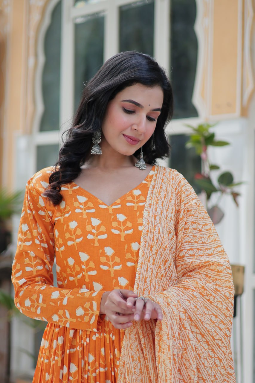 Nivya Twins Aura of Tradition Pure Cotton Gown