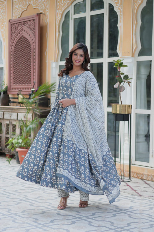 Nivya Twins Aura of Tradition Pure Cotton Gown