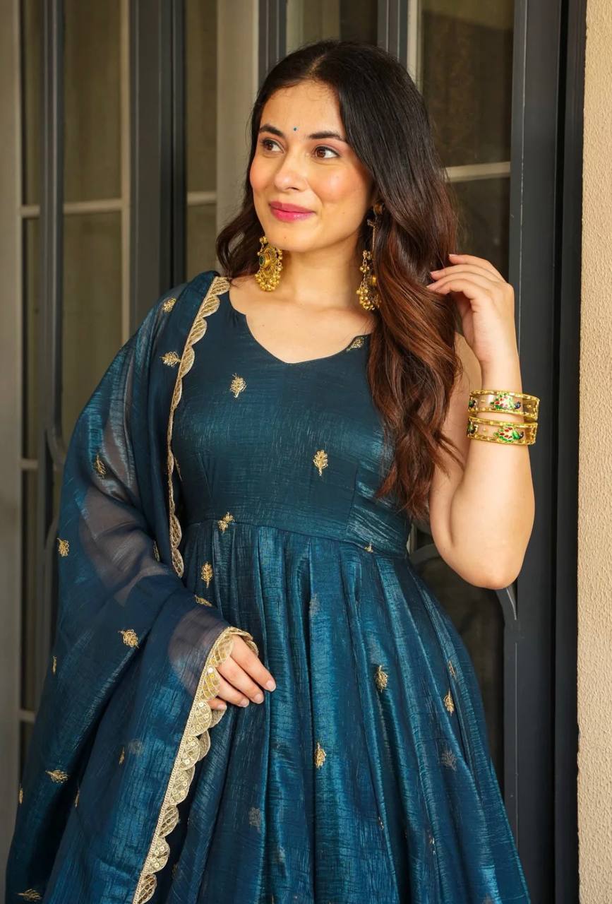 Kashish Elegant Heavy Embroidered Sequence Work Set