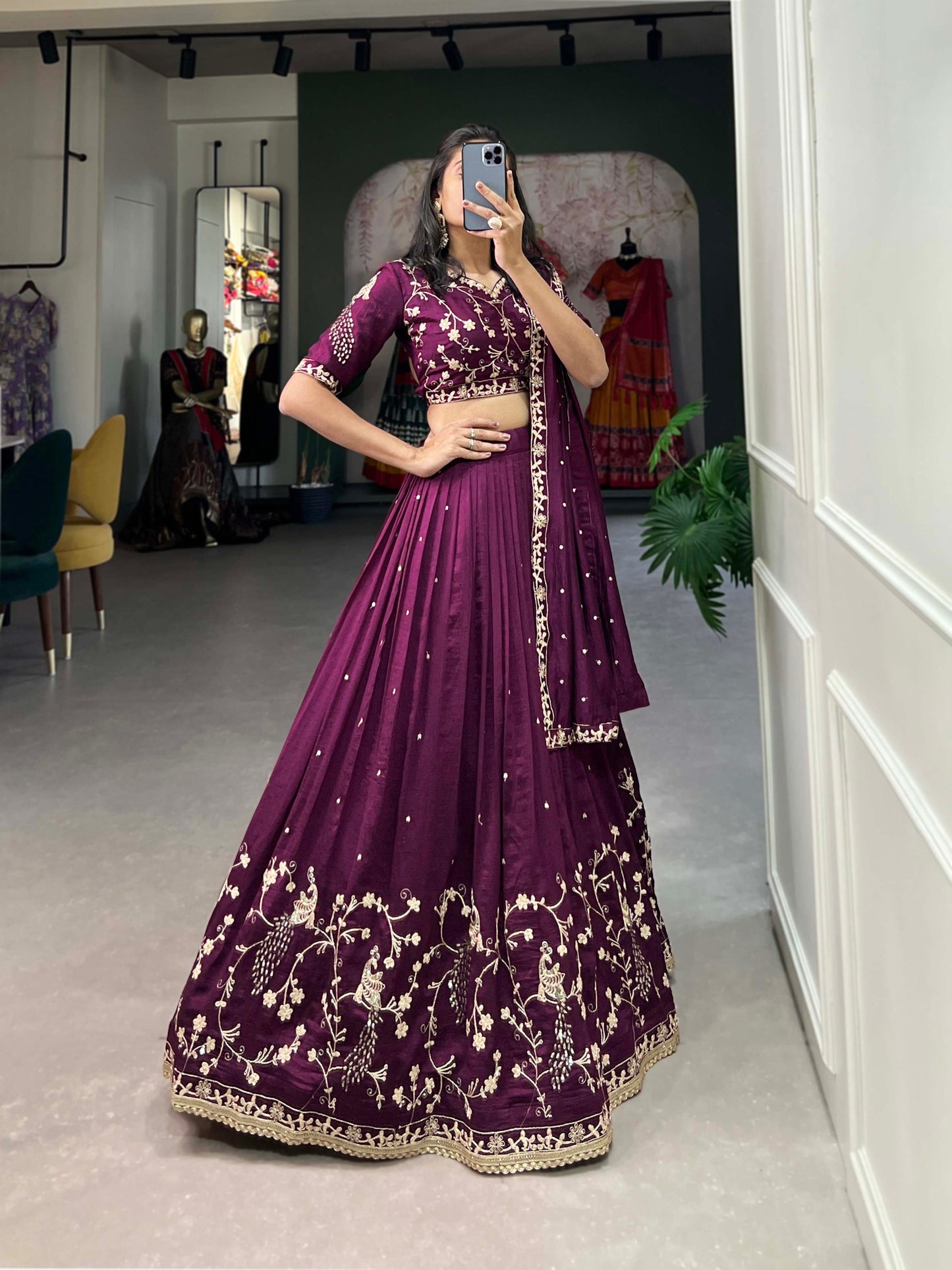 Taarini Traditional Vichitra Silk Lehenga