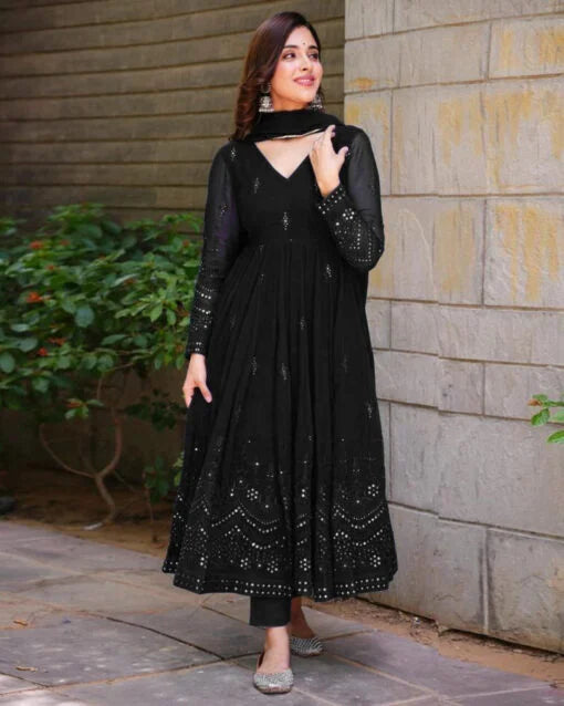 SAANVI BLACK GEORGETTE EMBROIDERED SUIT SET