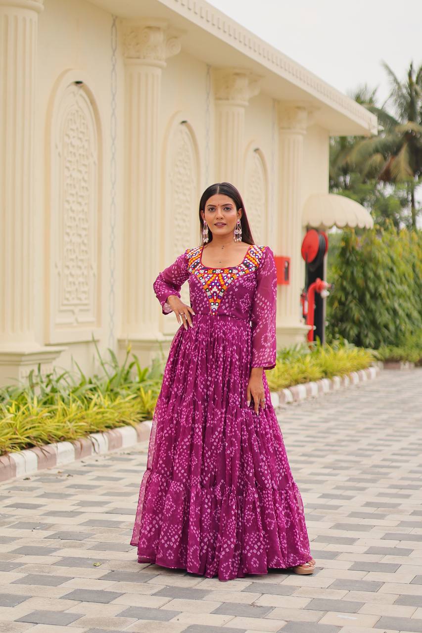 A Twirl of Bandhani Dreams and Mirror Magic