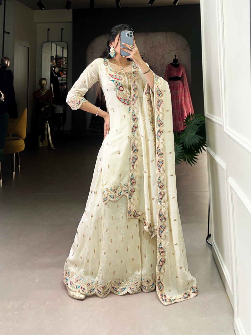 The Perfect Fusion Of Classic Elegance And Modern Suit Set