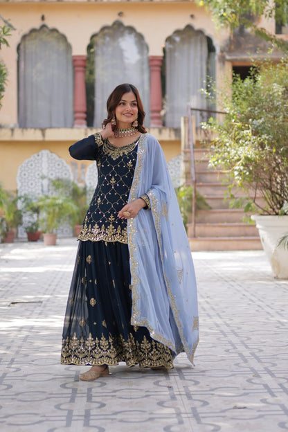 Regal Duo In Twin Beauties in Tradition