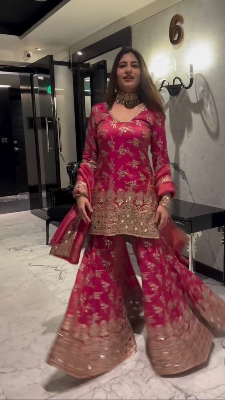 Sarsra Set Suit Universe The Art of Timeless Fashion & Grace
