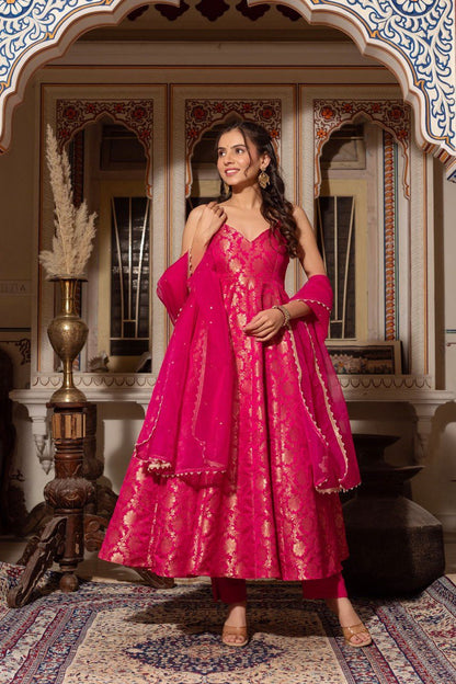 Timeless Sophistication The Heritage-Inspired Luxury Suit Set